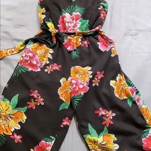 Jumpsuit🌸🌺